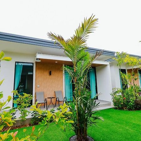 Cheeva Pool Villa Khao Lak Esterno foto