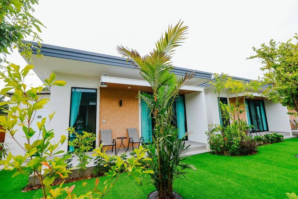 Cheeva Pool Villa Khao Lak Esterno foto